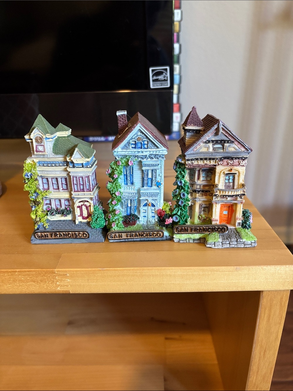 Source Unknown Miniature House Décor Set in Beige, Green, Brown
